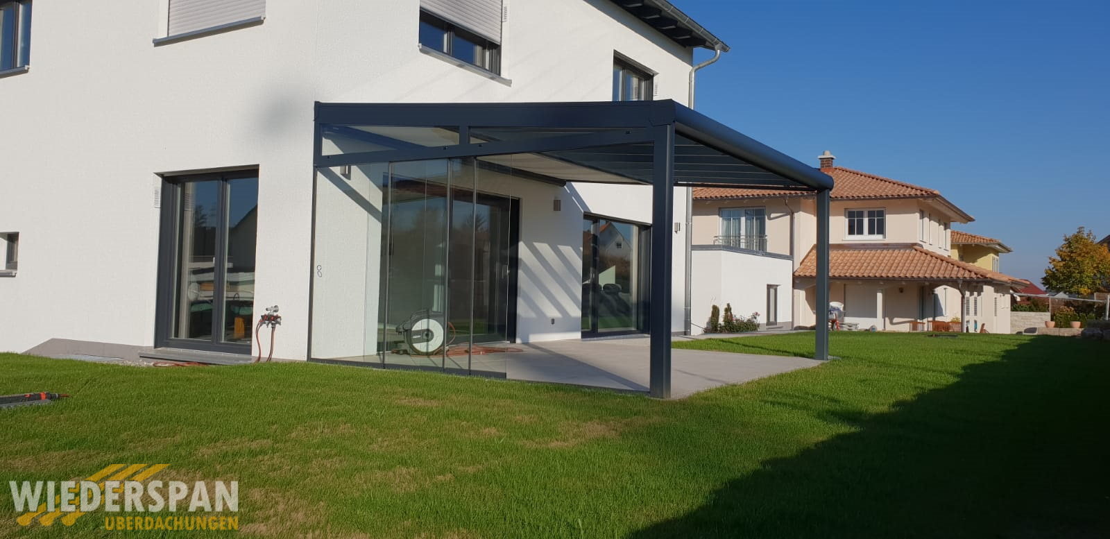 Terrassenüberdachung, Keil mit Sprosse und Schiebeanlage, Wertingen